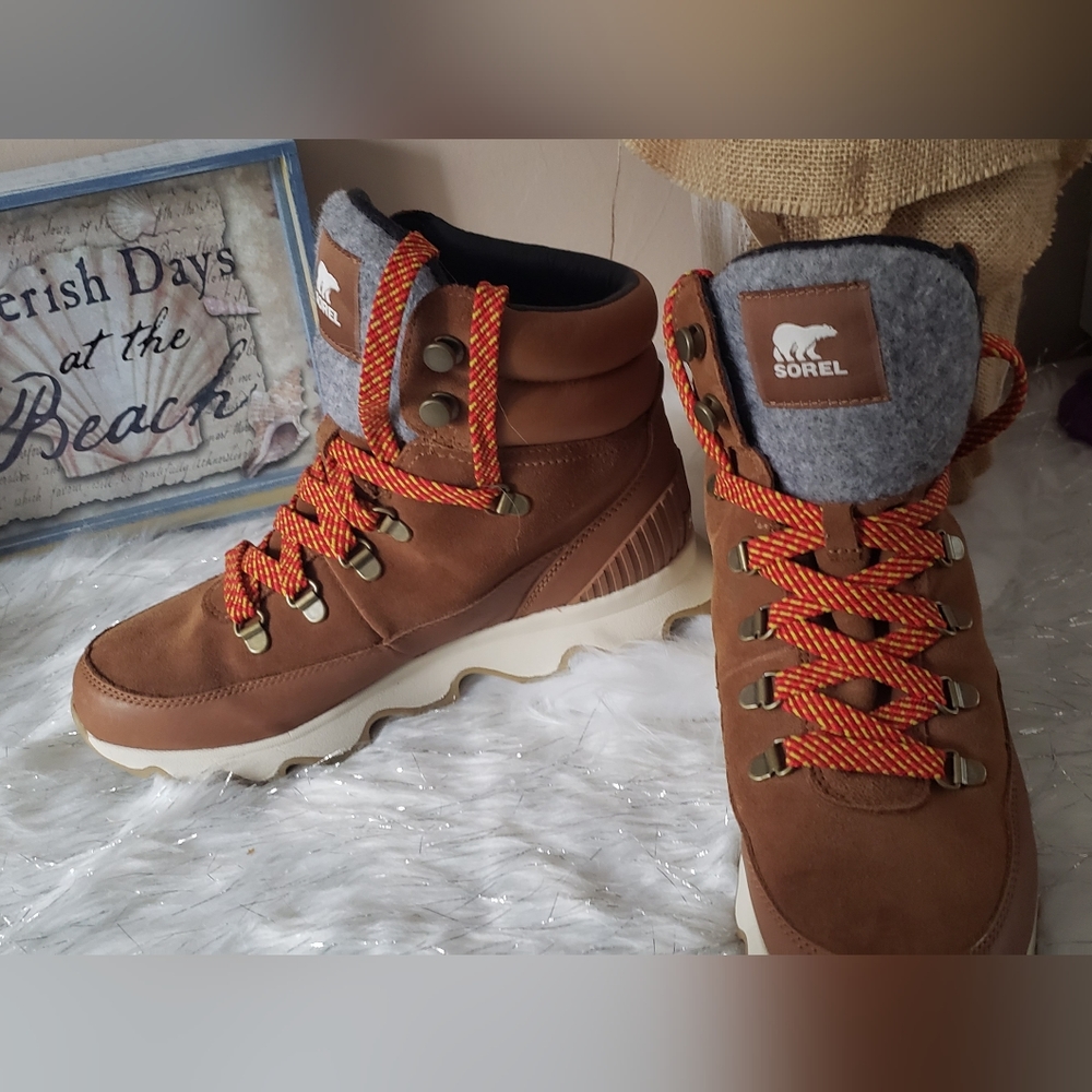 Sorel kinetic conquest boots 8.5 like new